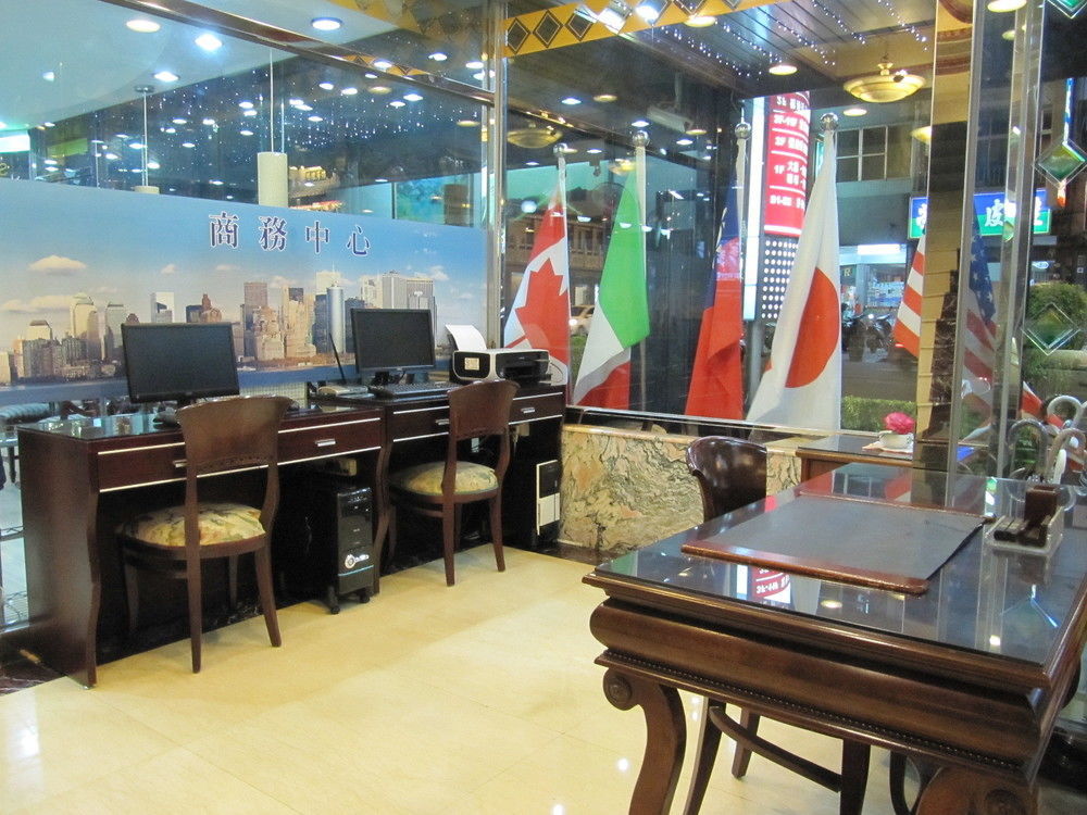 טאינאן Sunrise Hotel מראה חיצוני תמונה