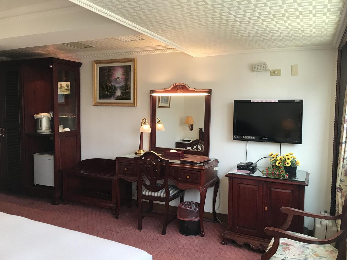 טאינאן Sunrise Hotel מראה חיצוני תמונה