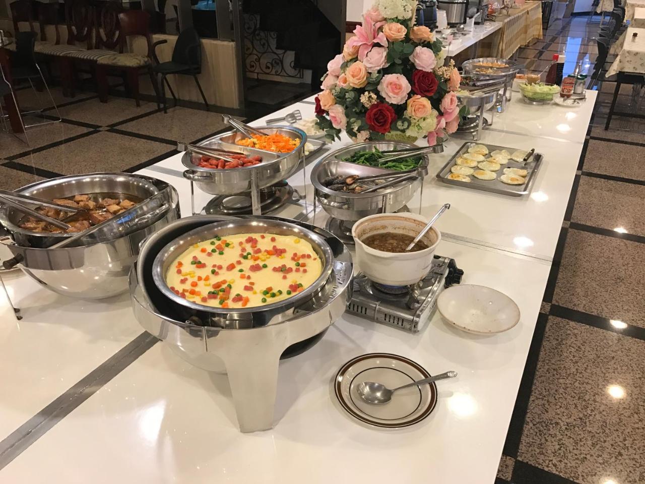 טאינאן Sunrise Hotel מראה חיצוני תמונה